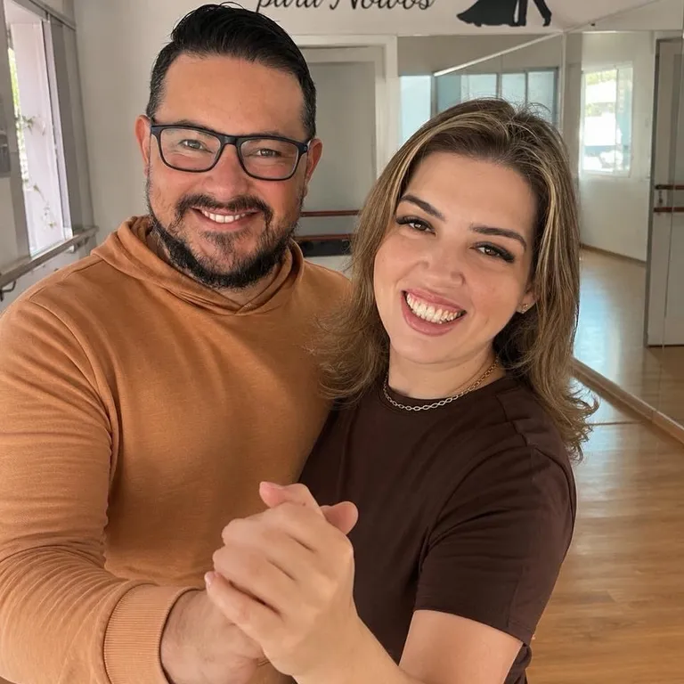 CURSO DE DANÇA PARA OS NOIVOS